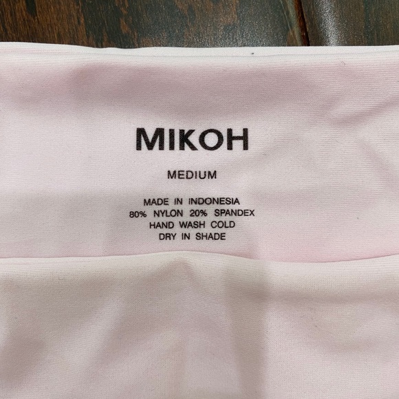 SOLD-Mikoh Bikini Set (can’t delete listing) - Picture 7 of 8